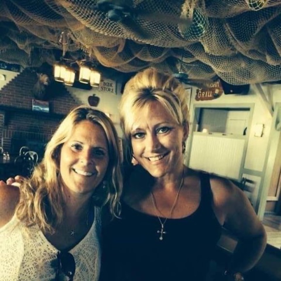 Meet your Posher, Julianne - Picture 1 of 1